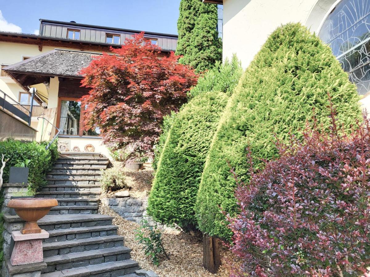 Wanderhotel Garni Cresta Schruns Екстериор снимка